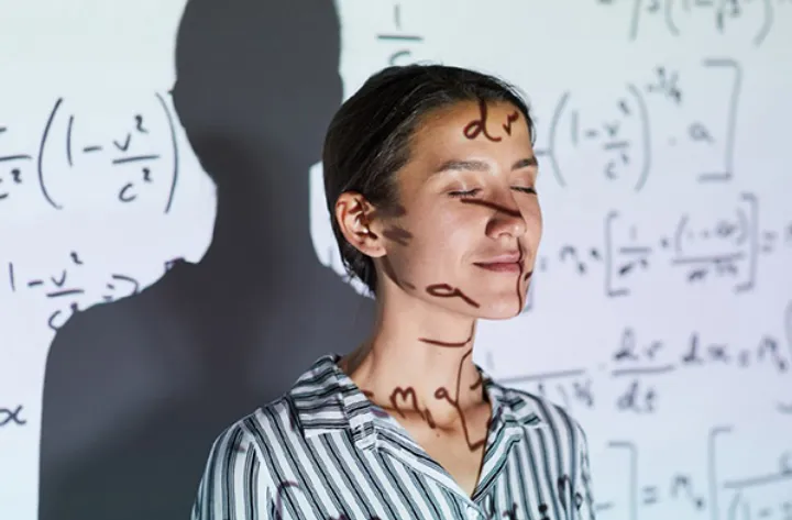 مریم میرزاخانی، آبروی زن ایرانی قرن بیستم